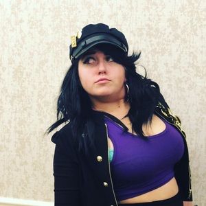 Meet your Posher, Alexandra